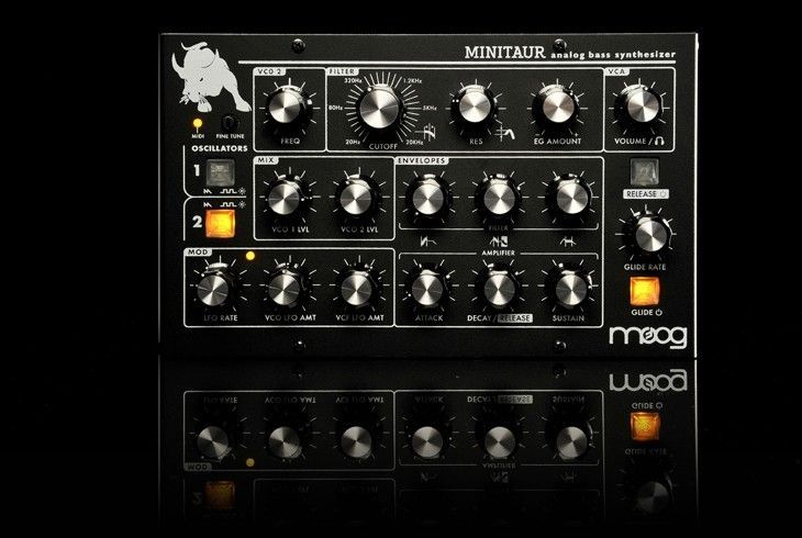 Moog MINITAUR Desktop Bass Synthesizer mit Audio Input