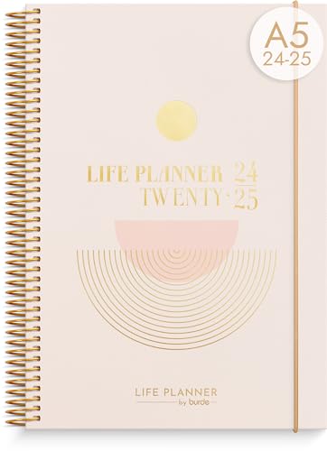 Burde Kalender 2024/2025 Life Planner Pink | Jul 29 2024 bis Aug 24 2025 | auf Deutsch | Rosa wochenplaner | 21.5x16cm | Mit Aufklebern Burde Kalender 2024/2025 Life Planner Pink | Jul 29 2024 bis Aug 24 2025 | auf Deutsch | Rosa wochenplaner | 21.5x16cm | Mit Aufklebern von burde