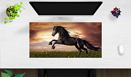 Schreibtischunterlage abwaschbar - Schwarzes Pferd - aus premium Vinyl - in verschiedenen Größen - Made in Germany (80 x 40 cm) von coveryourdesk www.cover-your-desk.de
