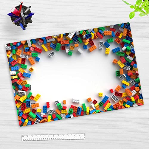 Schreibtischunterlage für Kinder – Legoteile – Schreibunterlage aus Premium Vinyl – Made in Germany (60 x 40 cm) von coveryourdesk www.cover-your-desk.de