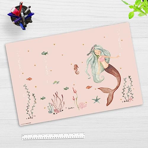 Schreibtischunterlage für Kinder - abwaschbar - Meerjungfrau im rosa Meer - aus premium Vinyl - 60 x 40 cm - Made in Germany von coveryourdesk www.cover-your-desk.de