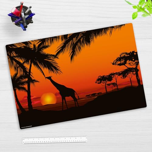 Schreibtischunterlage für Kinder und Erwachsene – “Giraffe in der Dämmerung“ – aus erstklassigem, strapazierfähigem Vinyl (Kunststoff -BPA frei) – 60 x 40 cm – Made in Germany von coveryourdesk www.cover-your-desk.de