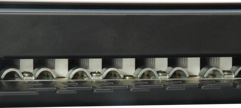 equip Pro - Patch Panel - Rack montierbar - RJ-45 X 24 - Schwarz - 1U - 48,3 cm (19) (326425) von equip
