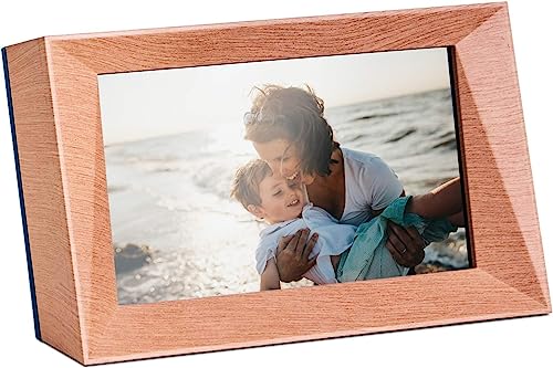 Familink digitaler Bilderrahmen zum Teilen von Fotos direkt vom Handy | ideal für Senioren, kein eigener Internetzugang erforderlich | mit integrierter 4G SIM-Karte, WLAN-fähig | 7 Zoll, Holz-Optik Familink digitaler Bilderrahmen zum Teilen von Fotos direkt vom Handy | ideal für Senioren, kein eigener Internetzugang erforderlich | mit integrierter 4G SIM-Karte, WLAN-fähig | 7 Zoll, Holz-Optik von familink
