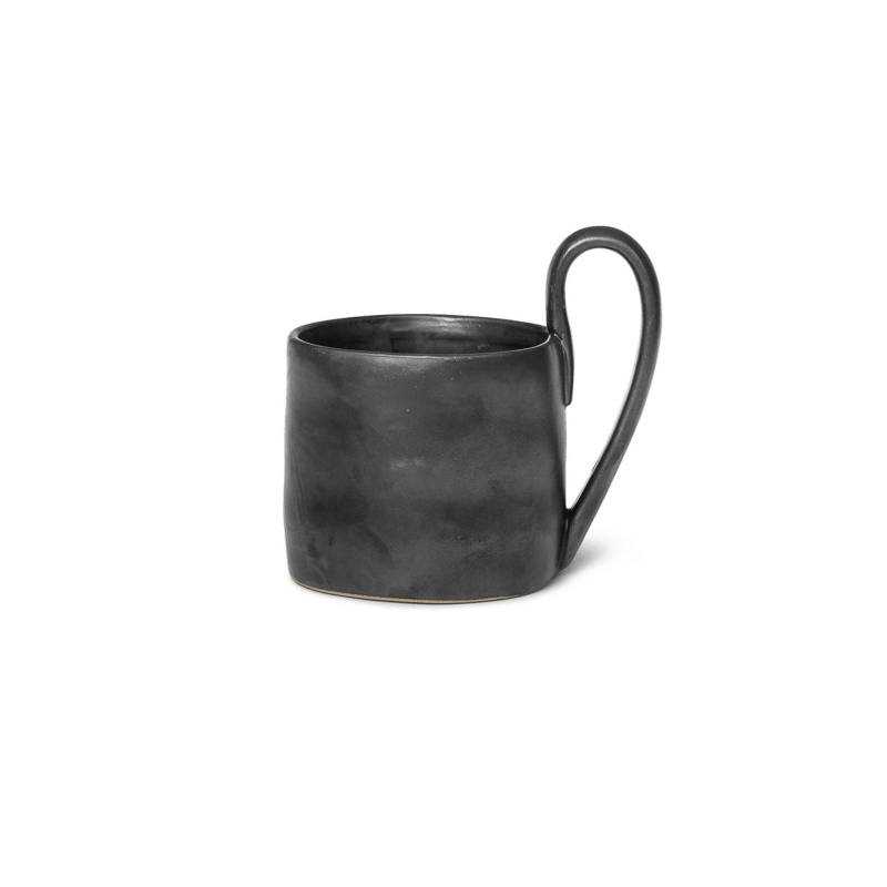 ferm LIVING Tasse Flow, schwarz, 360 ml, Keramik, glasiert von ferm LIVING