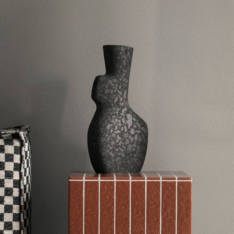 ferm LIVING Vase Yara Large, dunkelgrau, Höhe 35 cm, Keramik von ferm LIVING