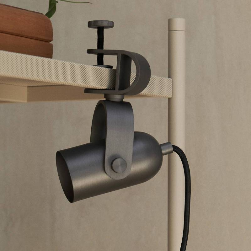 ferm LIVING Klemmleuchte Ruuvi, schwarz, Eisen, Stecker von ferm LIVING