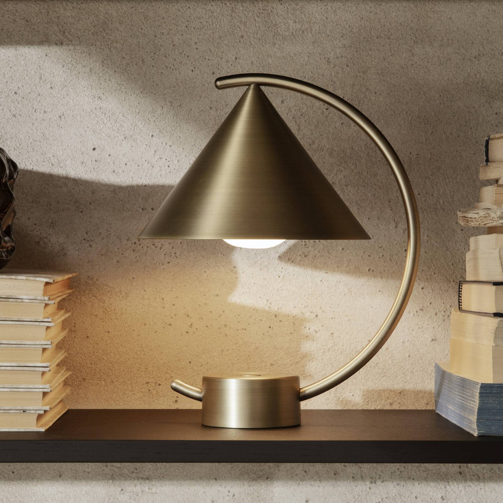 ferm LIVING LED-Akkutischleuchte Meridian, messing, dimmbar ferm LIVING LED-Akkutischleuchte Meridian, messing, dimmbar von ferm LIVING
