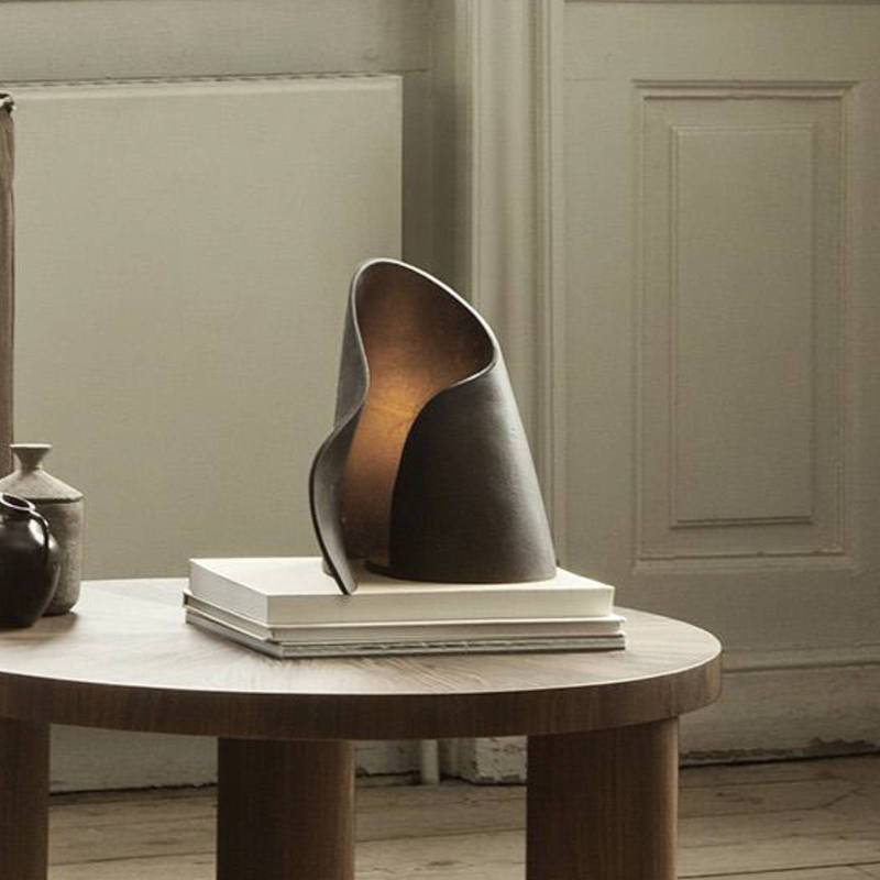 ferm LIVING Tischleuchte Oyster, Aluminium, 23,6 cm, dimmbar von ferm LIVING
