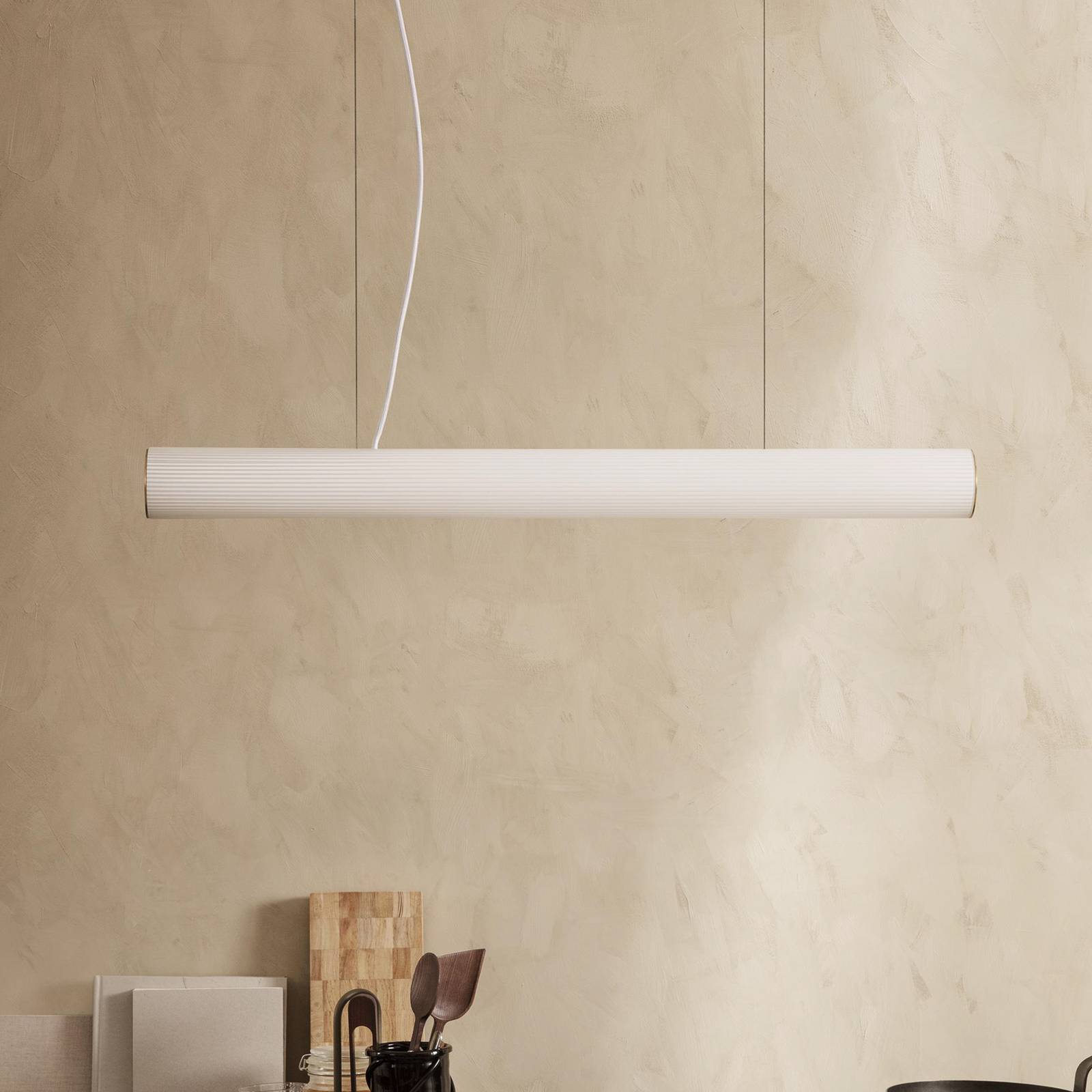 ferm LIVING Vuelta 100, weiß/messingfarben, Remote, dimmbar ferm LIVING Vuelta 100, weiß/messingfarben, Remote, dimmbar von ferm LIVING