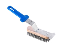 Brush for grills. Stainless steel bristles.With scraper von gi metal