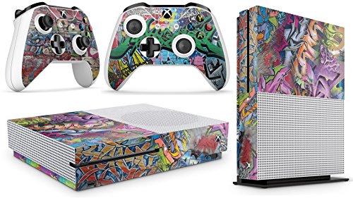giZmoZ n gadgetZ GNG Xbox One S Konsolen-Gehäuseaufkleber, Motiv: Graffiti inklusive 2er-Set mit Aufklebern für Controller von giZmoZ n gadgetZ