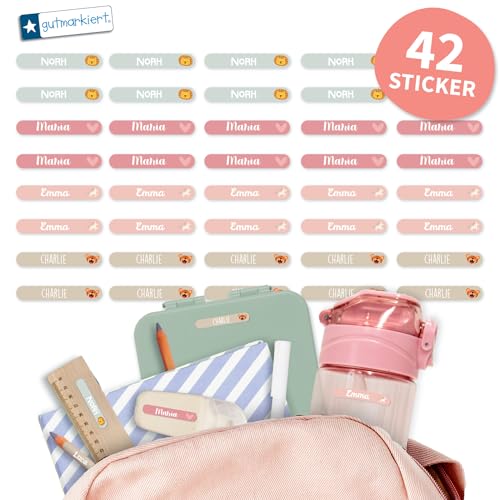 Gutmarkiert – Mini Namensaufkleber für Kinder – Personalisierbare Namensetiketten mit Namen & Symbol – wasserfest und langlebig – Ideal für Schule & Kindergarten. Format: 38x6mm. (Beach, 42) von gutmarkiert