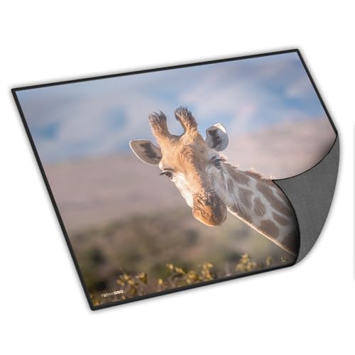 itenga Schreibtischunterlage mit Tiermotiv abwischbar rutschfest glatt 40x53cm Kunststoff Schreibunterlage (Motiv Giraffe) von itenga