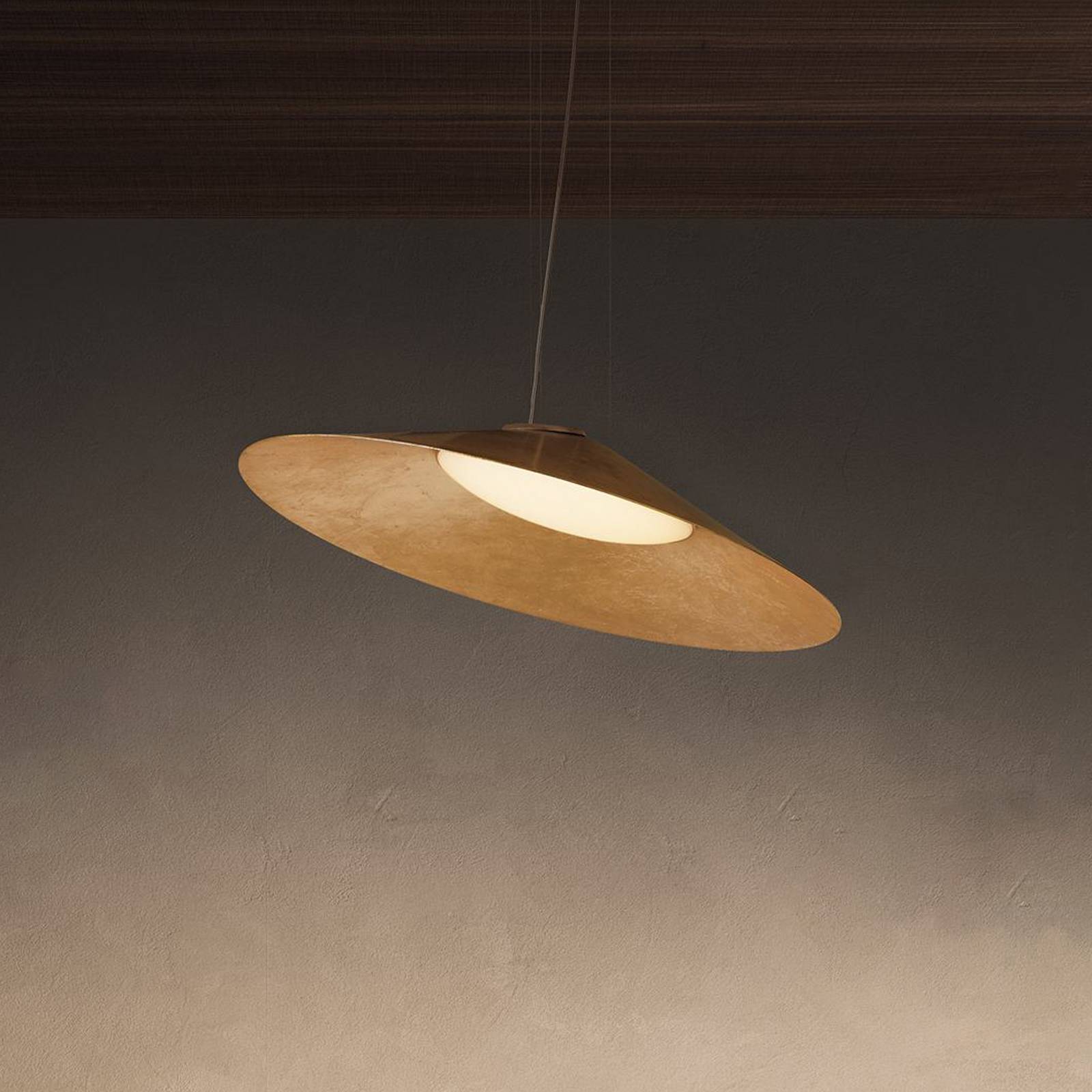 kdln LED-Hängelampe Kate, gold-foliert, 3.000 K, Ø 90 cm kdln LED-Hängelampe Kate, gold-foliert, 3.000 K, Ø 90 cm von kdln