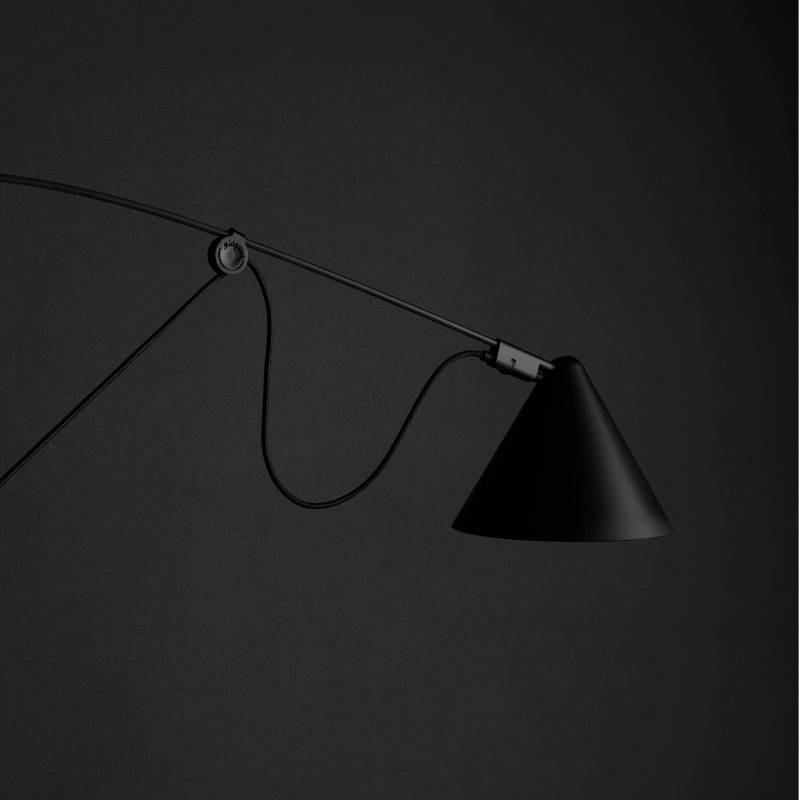midgard LED-Wandlampe AYNO L, schwarz/schwarz 3.000 K 130 cm von midgard