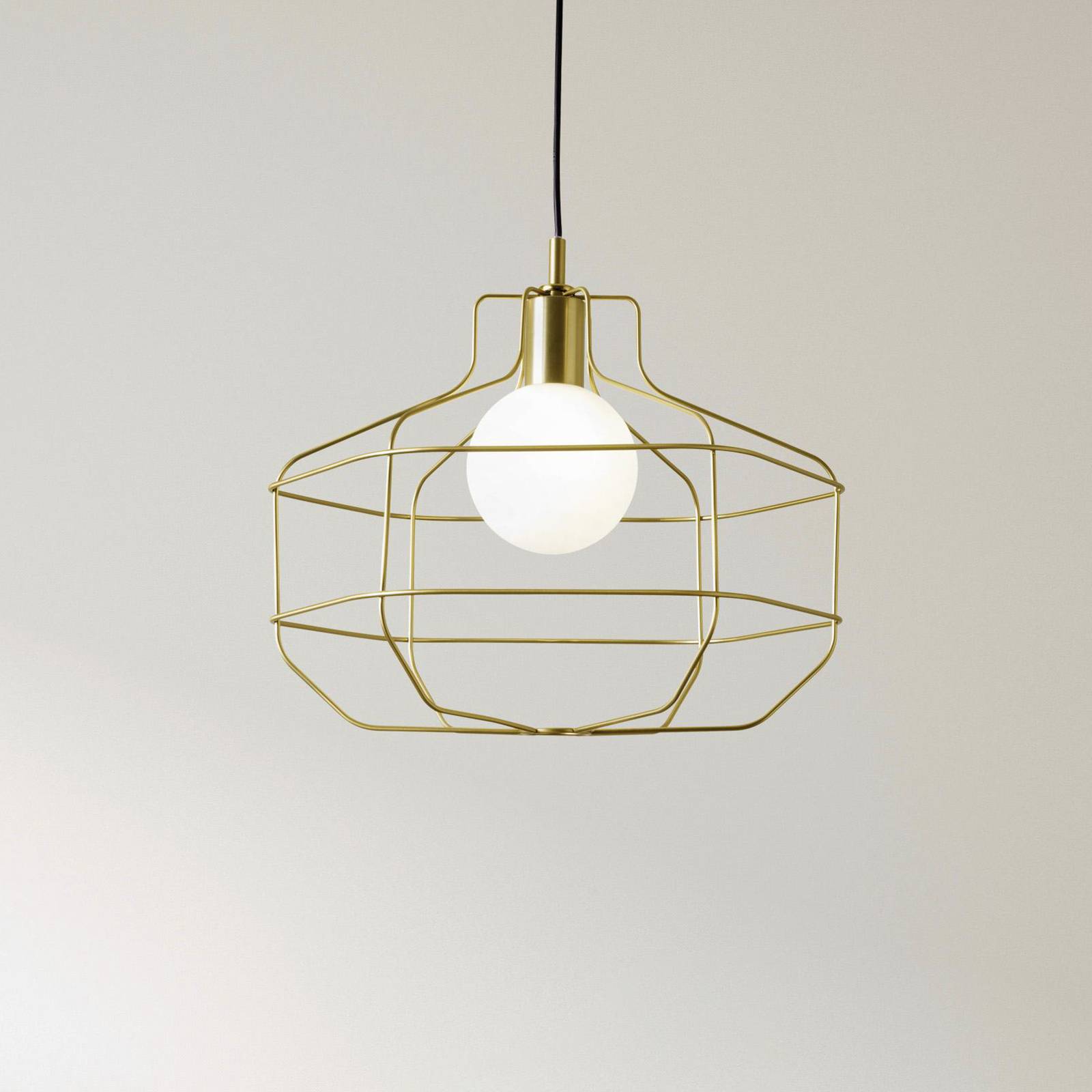 Hängeleuchte Wire, gold, Metallkäfig, 40 x 33 cm Hängeleuchte Wire, gold, Metallkäfig, 40 x 33 cm von miloox by Sforzin