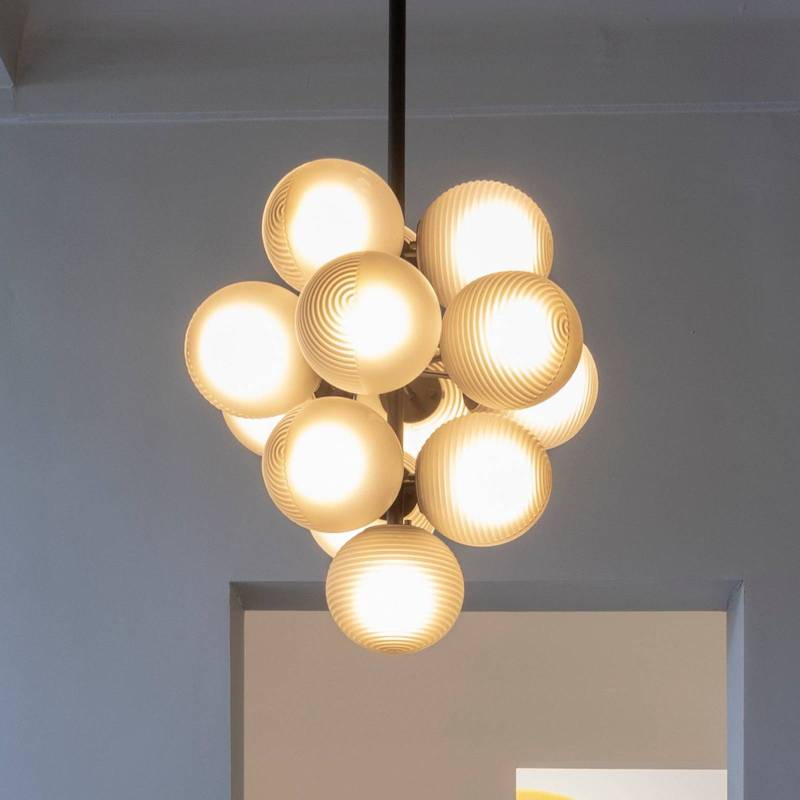 pulpo Hängeleuchte Stellar Grape Small, weiß, 13-flammig von pulpo GmbH