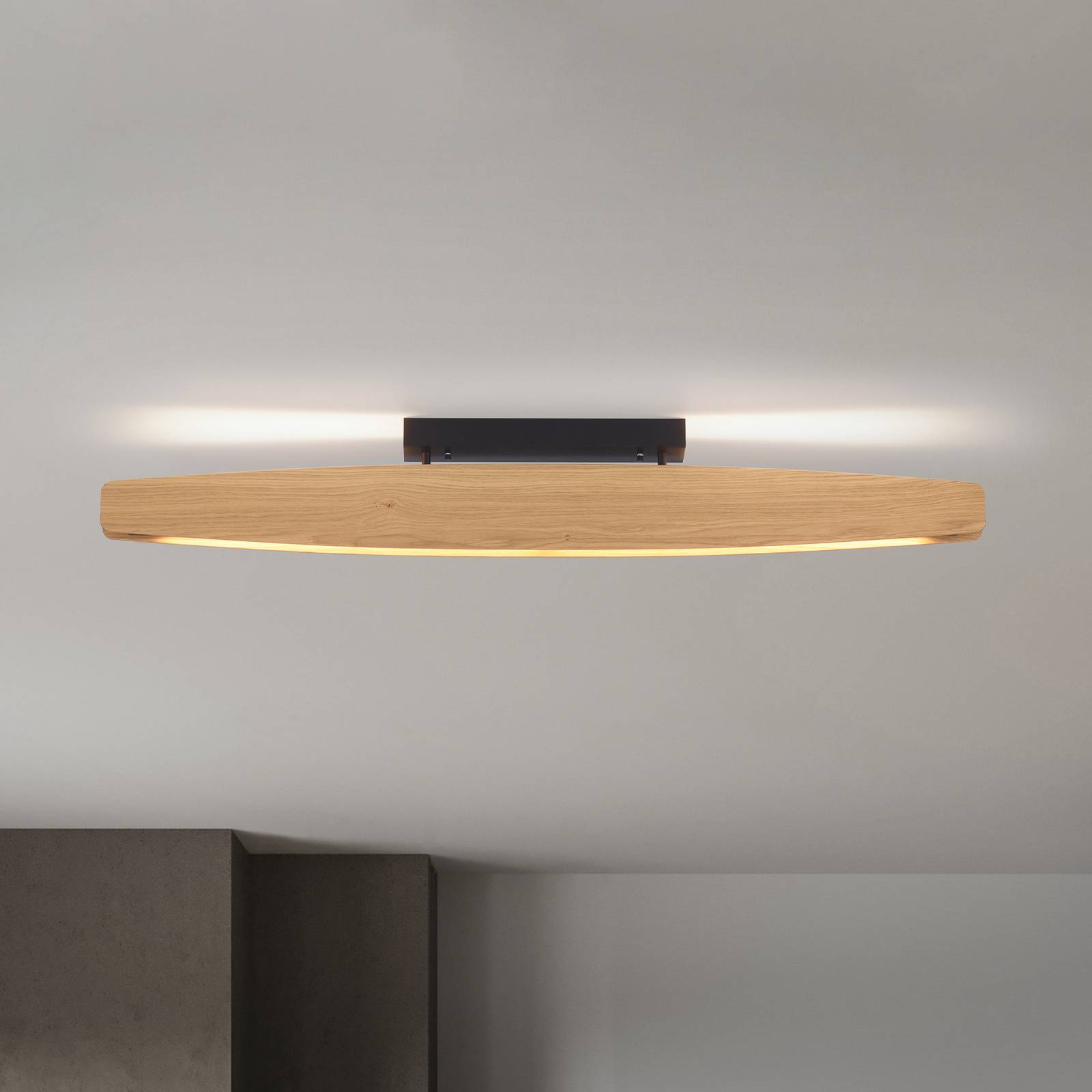 Quitani LED-Deckenleuchte Persida, 118 cm, Eiche, 2.700 K Quitani LED-Deckenleuchte Persida, 118 cm, Eiche, 2.700 K von Quitani