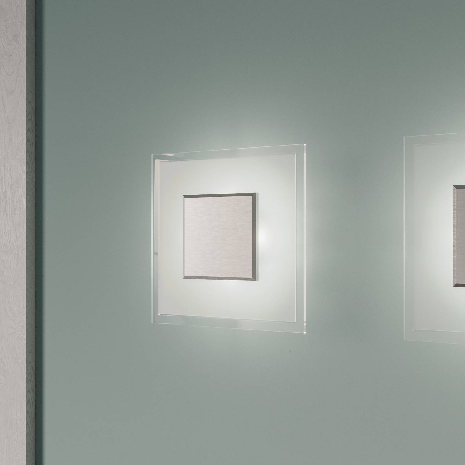 Quitani LED-Wandlampe Lole, Glas, alu matt, 25 x 25 cm Quitani LED-Wandlampe Lole, Glas, alu matt, 25 x 25 cm von quitani