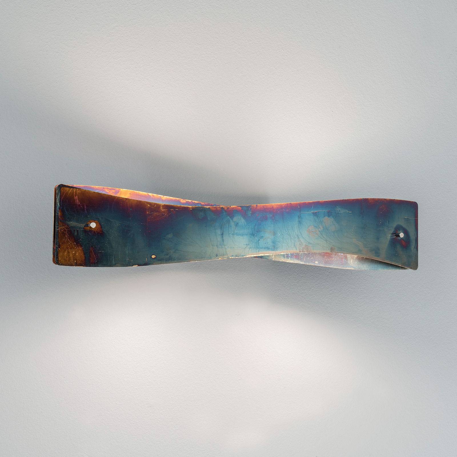 Quitani LED-Wandleuchte Lian, gold oxidiert Quitani LED-Wandleuchte Lian, gold oxidiert von quitani