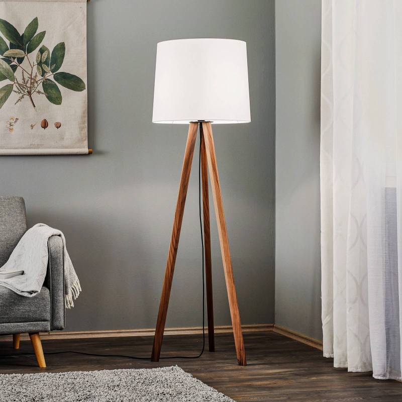 Quitani Stehlampe Alos, Nussbaum, Chintz weiß, Tripod von Quitani