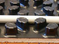 Thermrad Kunststoff-Noppenplatten 11mm hoch für die Druckbeaufschlagung von Fußbodenheizungsrohren, ohne Isolierung 1m2 pro Platte 10 Platten pro Packung von thermrad