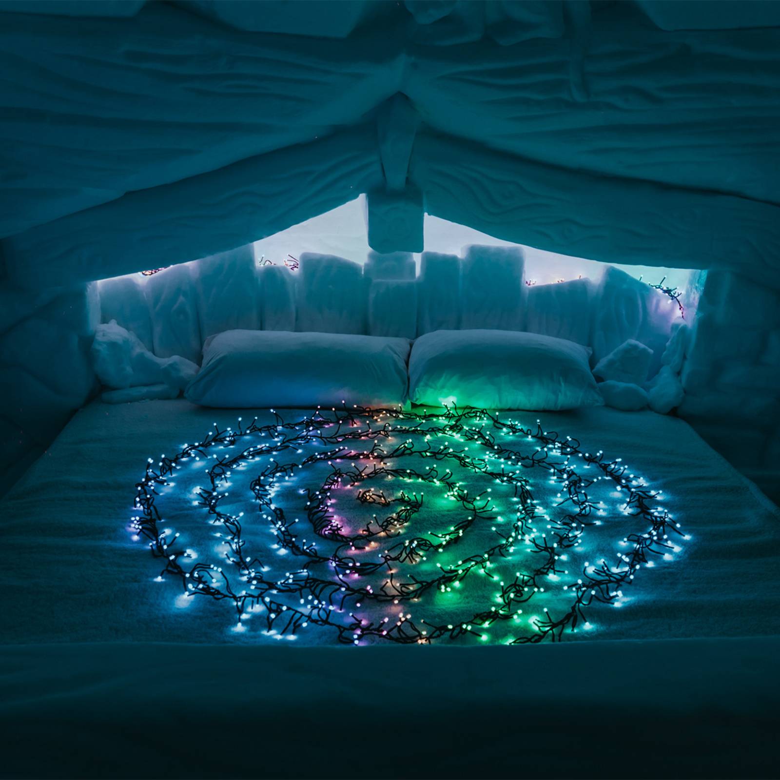 Twinkly LED-Cluster-Lichterkette, RGB, schwarz, 400-flg., 6m Twinkly LED-Cluster-Lichterkette, RGB, schwarz, 400-flg., 6m von twinkly