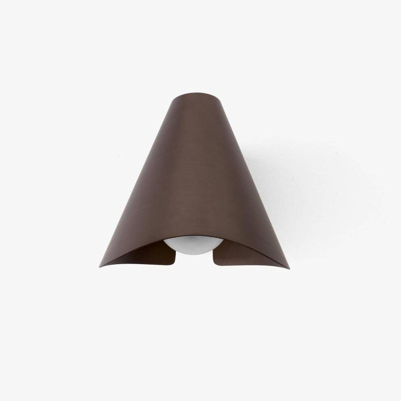 &TRADITION Wandleuchte Bonnet SC103, bronze, Aluminium, G9 von &Tradition