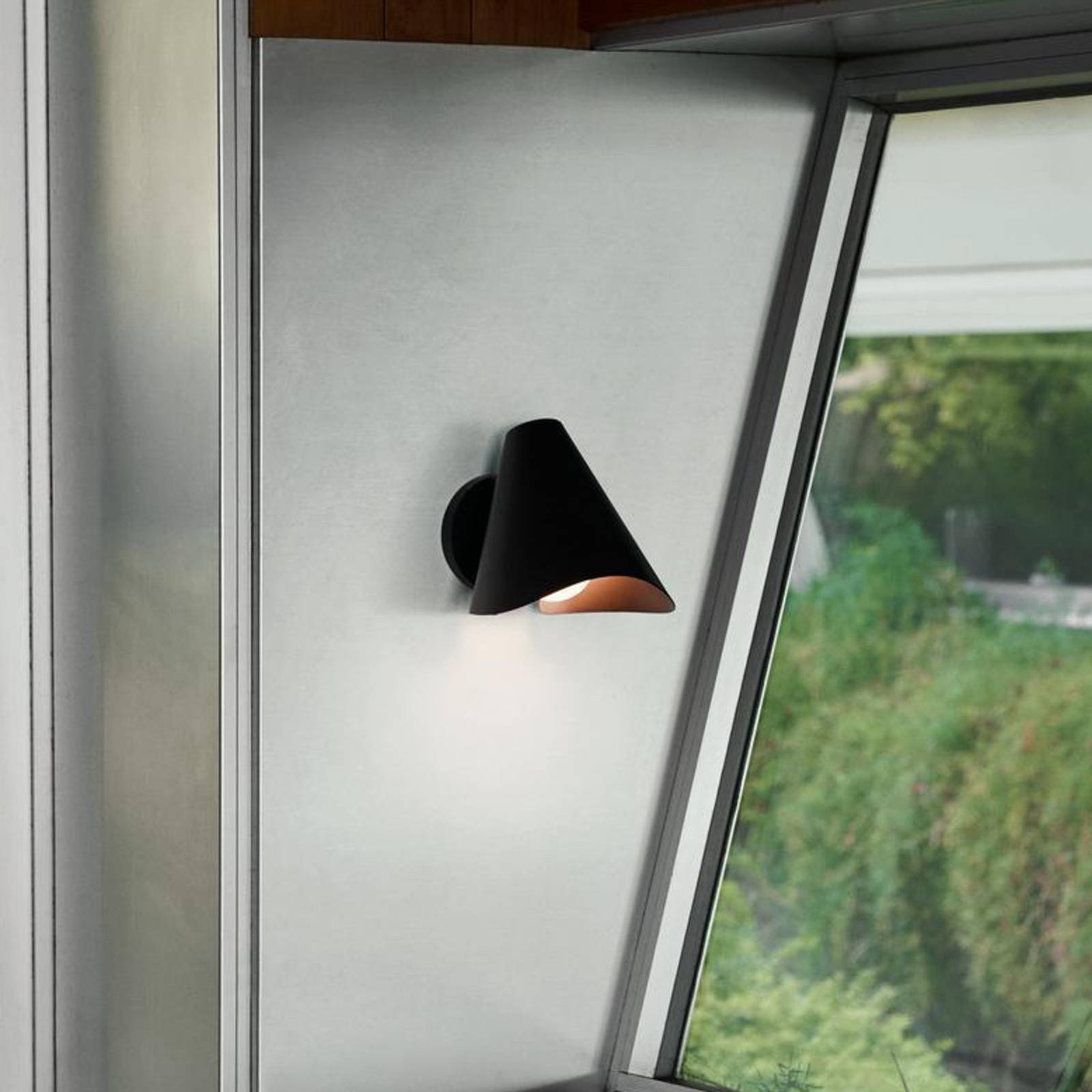 &TRADITION Wandleuchte Bonnet SC103, schwarz, Aluminium, G9 &TRADITION Wandleuchte Bonnet SC103, schwarz, Aluminium, G9 von &Tradition